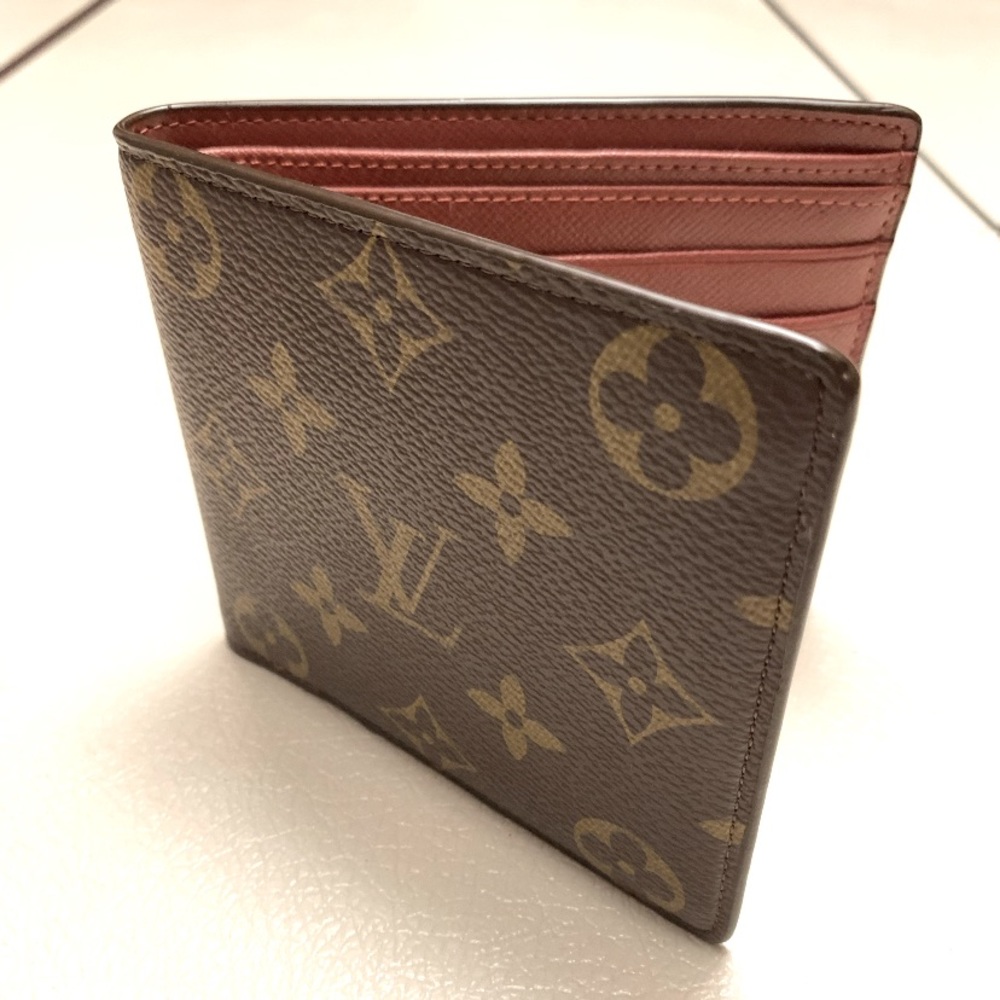 Louis Vuitton Leather Wallet